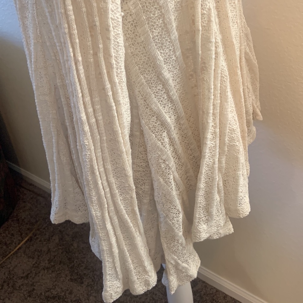 ❌SOLD❌NWT Shawl Style Cardigan - Open Weave Lace Like Material Sz M - Picture 9 of 16